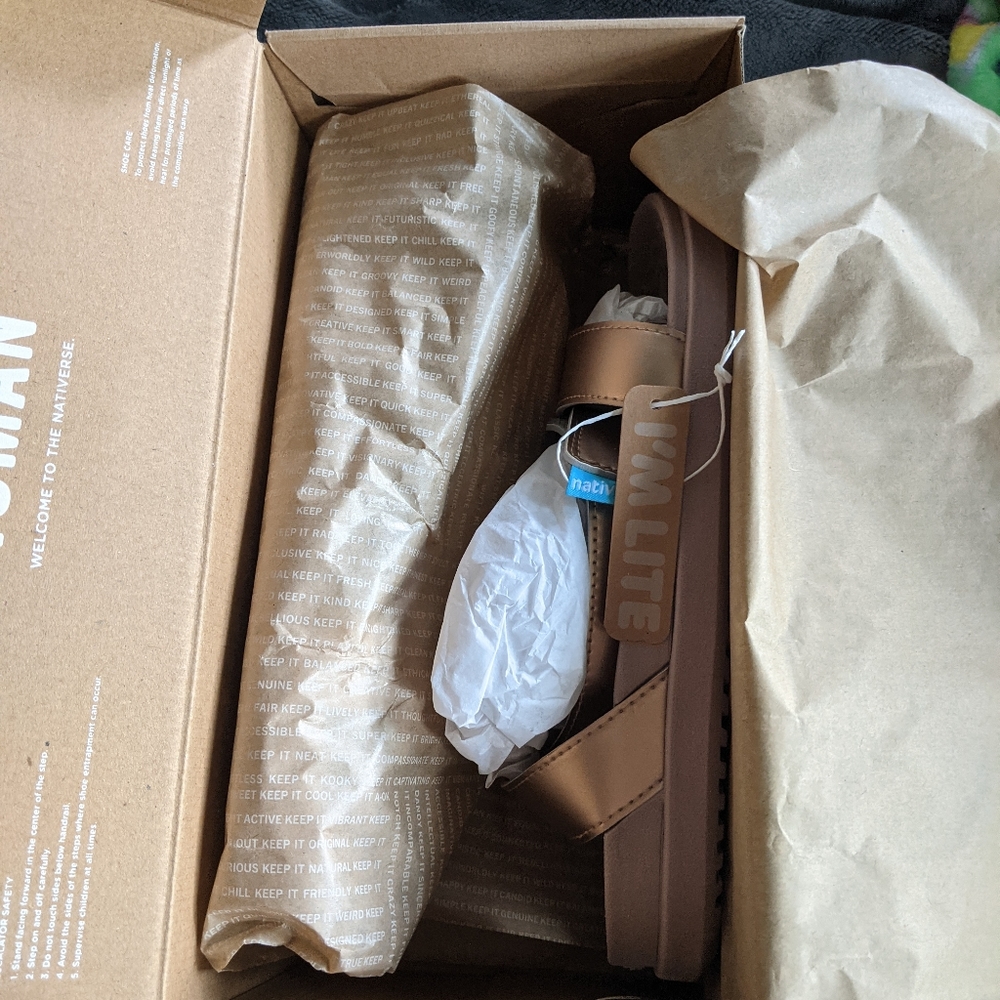 Native Juliet Sandals Rose Gold size 7